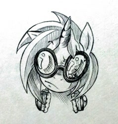 Size: 500x525 | Tagged: safe, artist:discommunicator, imported from derpibooru, dj pon-3, vinyl scratch, pony, bust, confused, female, head, headphones, solo