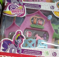 Size: 703x679 | Tagged: artist needed, safe, imported from derpibooru, applejack, twilight sparkle, pony, big crown thingy, bootleg, derp, faic, fun lovely horse, jewelry, regalia