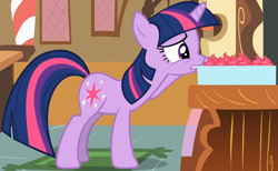 Size: 1414x869 | Tagged: safe, imported from derpibooru, screencap, twilight sparkle, pony, unicorn, lesson zero, season 2, cropped, cupcake, female, food, mare, solo, unicorn twilight