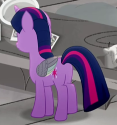 Size: 450x478 | Tagged: safe, imported from derpibooru, screencap, twilight sparkle, alicorn, rainbow roadtrip, butt, cropped, plot, solo, twibutt, twilight sparkle (alicorn), wing bling, wings