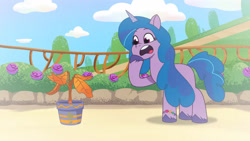 Size: 3410x1920 | Tagged: safe, imported from derpibooru, screencap, izzy moonbow, pony, unicorn, spoiler:g5, spoiler:my little pony: tell your tale, spoiler:tyts01e20, bracelet, community garden, female, flashback, friendship bracelet, g5, high res, jewelry, mare, my little pony: tell your tale, one trick pony (episode), open mouth, plant, solo