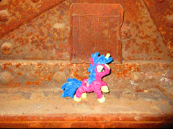 Size: 4135x3101 | Tagged: safe, alternate version, artist:malte279, imported from derpibooru, part of a set, oc, oc:multi purpose, unicorn, chenille stems, chenille wire, craft, part of a series, pipe cleaner sculpture, pipe cleaners, rust, tinkerer