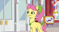 Size: 1080x598 | Tagged: safe, imported from derpibooru, screencap, earth pony, pony, spoiler:g5, spoiler:my little pony: tell your tale, spoiler:tyts01e05, bow, female, g5, hair bow, jewelry, mane melody, mare, my little pony: tell your tale, necklace, ponytail, posey bloom, solo, tail, tail bow